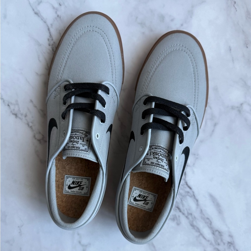Nike SB Zoom Janoski OG | Size 9 Mens | Gray and Black